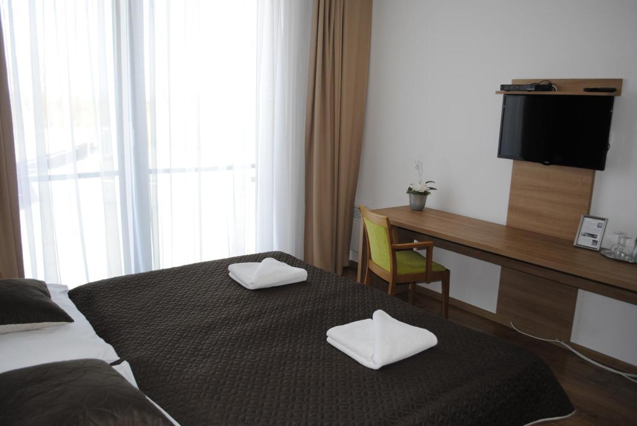 Hotel Golf Jezera Ostrožská Nová Ves Eksteriør bilde