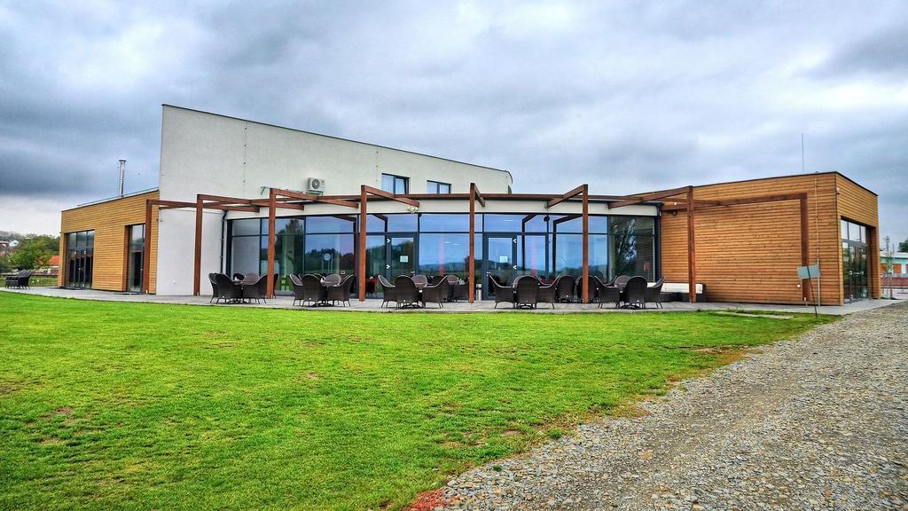 Hotel Golf Jezera Ostrožská Nová Ves Eksteriør bilde